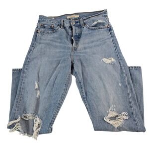 Levis Wedgie Straight Leg Jeans Women's Size 28 Light Wash Ripped Distressed